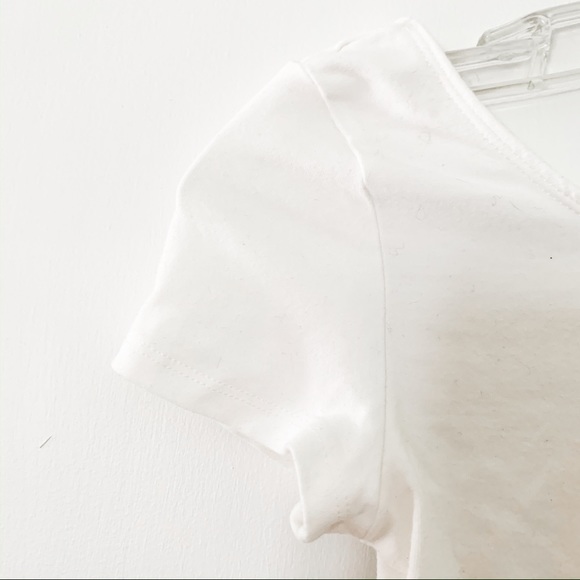 White Crop Top with Kitten Design - Picture 2 of 3